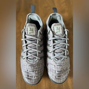 Nike Air VaporMax Plus Sneakers